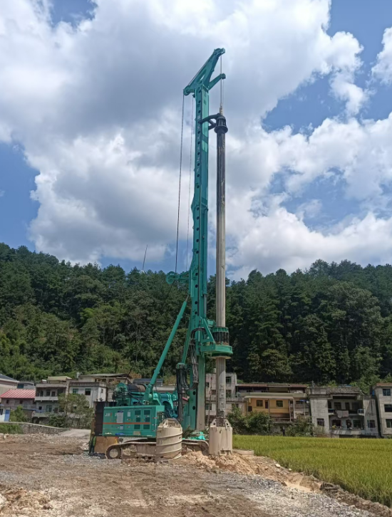 逆勢而上，上海金泰大型旋挖鉆機憑實力破局基建寒冬